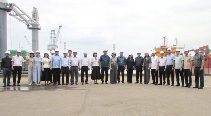 Tổng công ty Công nghiệp tàu thủy và Công ty Đóng tàu Phà Rừng tham gia công tác thẩm tra dự án Bộ luật Hàng hải và Luật Dường thủy nội địa Việt Nam (sửa đổi)